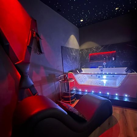 Loveroomxspa Bourg-Saint-Christophe Exterior photo