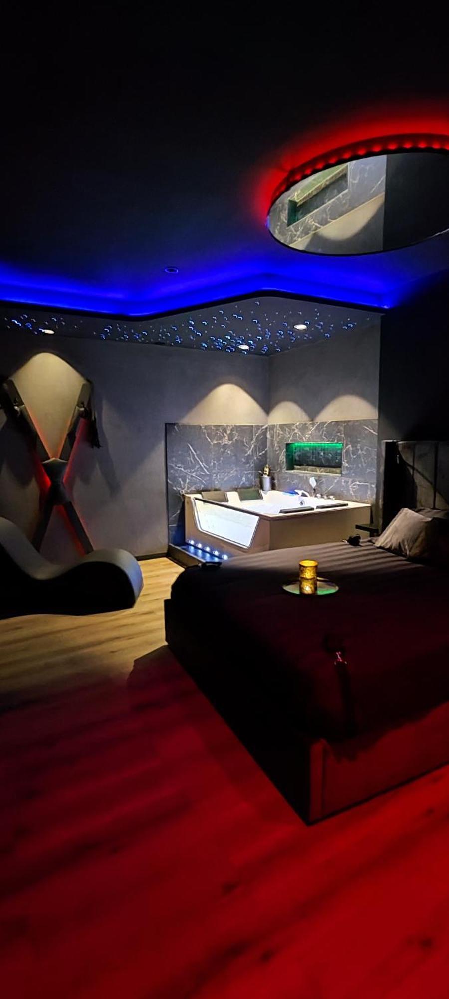 Loveroomxspa Bourg-Saint-Christophe Exterior photo